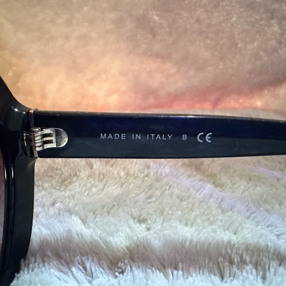 Chanel 2022 ROUND SEQUINED GLASSES Black - Picture 8 of 9